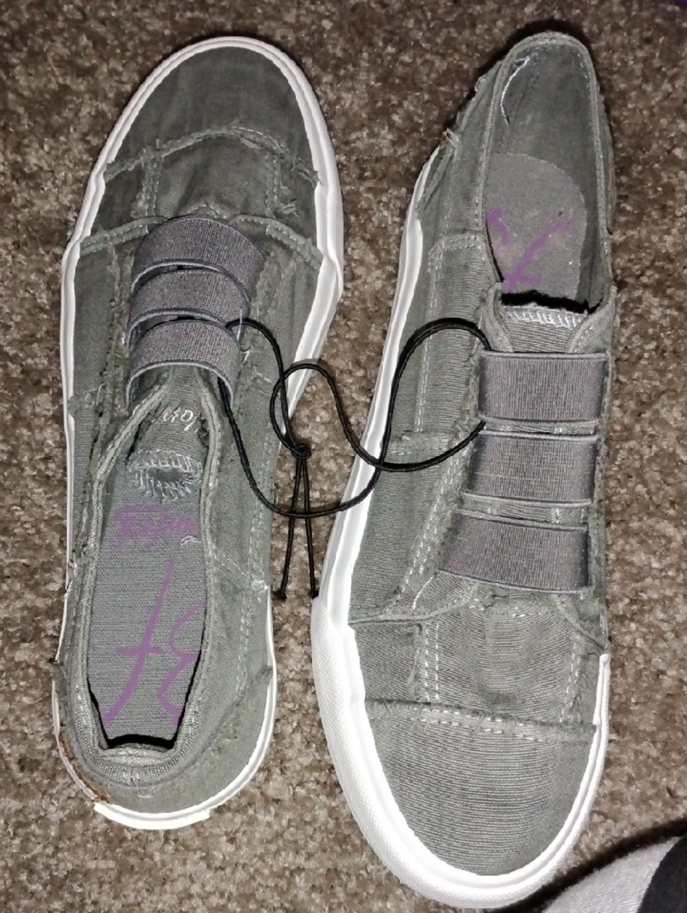 Ladies Slip On Blowfish Marley Sneakers